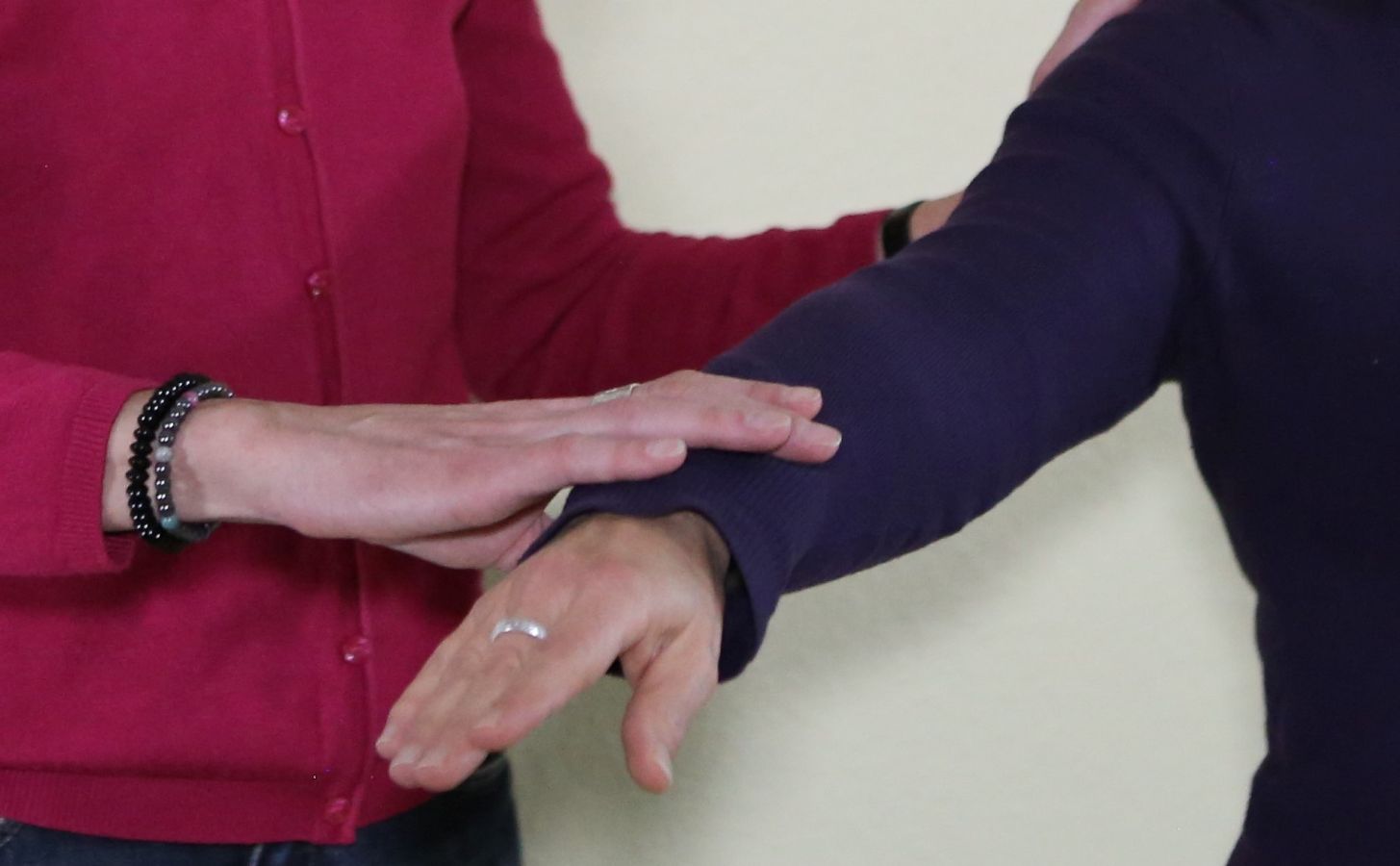 Muskeltest Kinesiologie Armlängentest Miriam Hegner